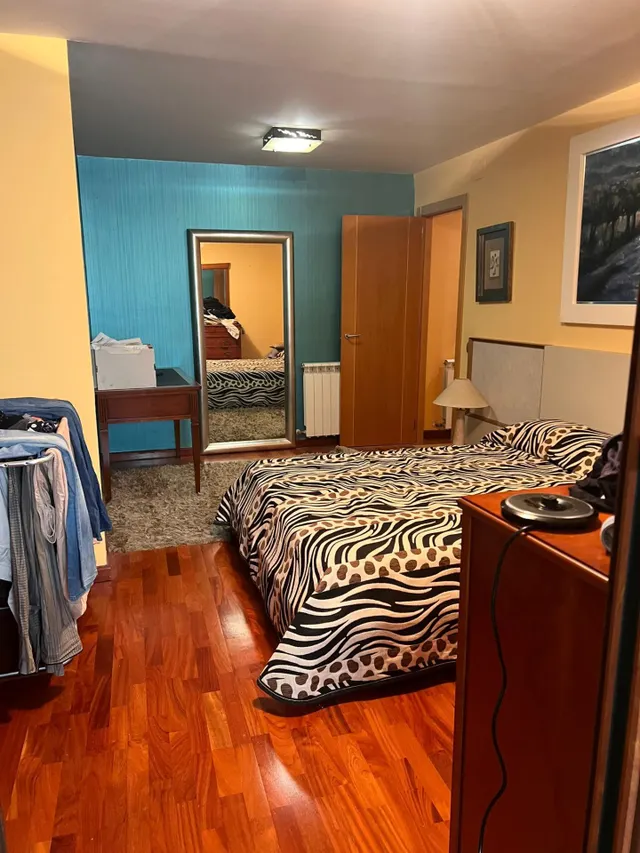 PISO 3 habitaciones EN CUATRO ESQUINAS, PURO CENTRO DE CIUDAD DE HUESCA — 4