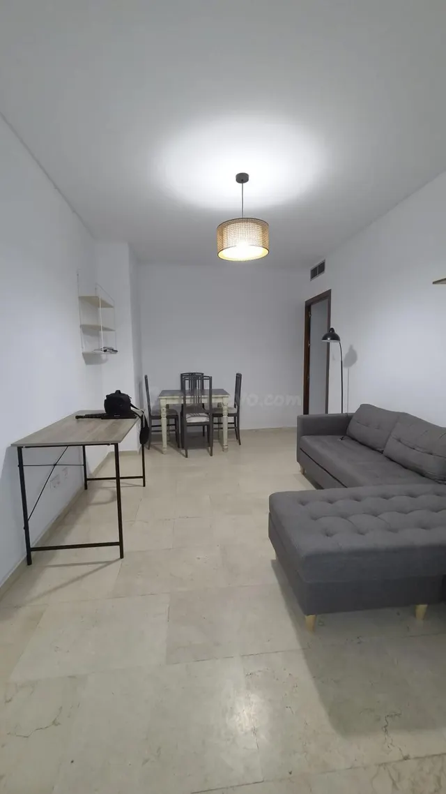 VIVIENDA EN CALLE ALCALDE CRUZ CEBALLOS - foto 3