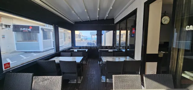 RESTAURANTE CON VIVIENDA SUPERIOR EN PLATJA DELS RIELLS — 5