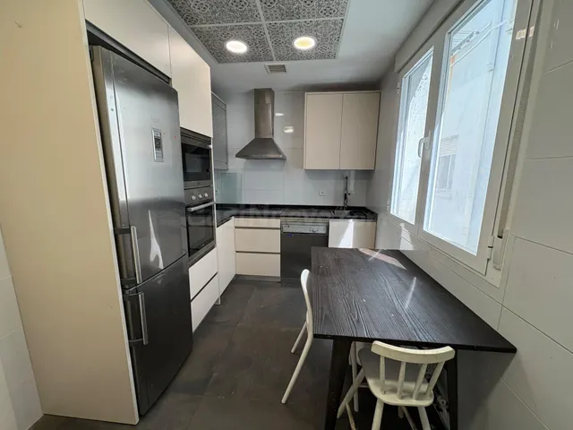 Piso en Arapiles, Madrid - Ideal para Entrar a Vivir - foto 2
