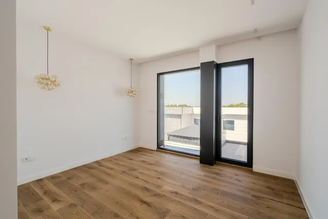 Exclusivo Chalet con Piscina en El Bosque — 18