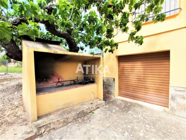CASA DE CAMPO MUY CERCA DEL CASCO URBANO — 8