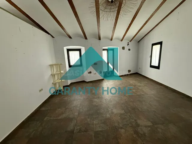 ¡LOCAL COMERCIAL EN VENTA EN CÁCERES – ZONA PIZARRO! ✨ - foto 3