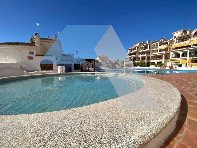 Estupendo bungalow frente a la playa de Santa Pola — 24