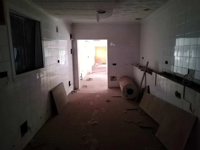 Amplia Nave Industrial en Algeciras - Oportunidad Única — 18