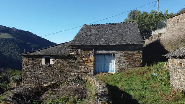 Finca rústica en el corazón de la montaña gallega — 12
