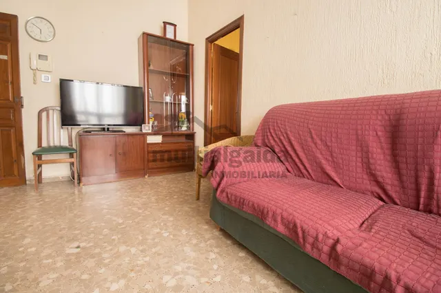 GRAN CASA EN EL CENTRO DE LA CIUDAD — 11