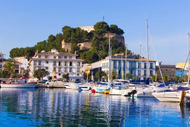 Moderna Villa en Denia — 11