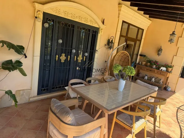 ESPECTACULAR CHALET INDEPENDIENTE CON 10.000 M2 DE PARCELA, PISCINA Y CASA DE INVITADOS — 9