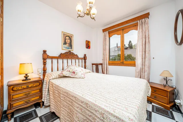 Casa de estilo mallorquín con patio, amplio garaje y terraza solárium — 19