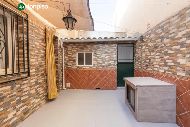 PRECIOSO ADOSADO CON PATIO, TERRAZA, COCHERA Y ESTUFA DE LEÑA EN LAS GABIAS (GRANADA) — 27