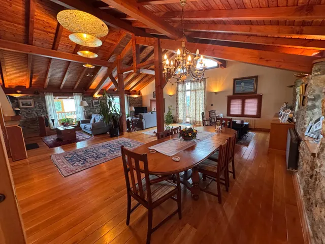 Exclusivo Chalet Reformado en Barrika con Vistas al Mar y Amplias Instalaciones — 7