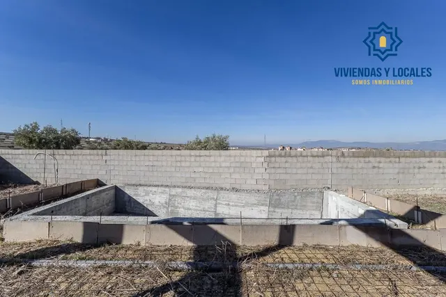 Parcela exclusiva con estructura de Chalet independiente y piscina en Urb. El Montecillo, Las Gabias — 25