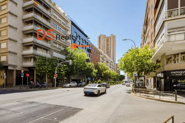 PISO EN VENTA EN LOPE DE RUEDA — 32