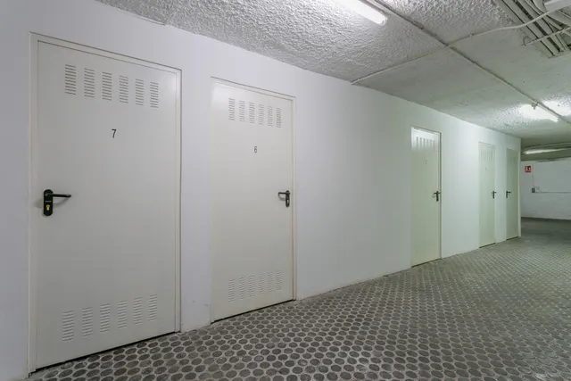 TRATESTERO EN VENTA EN EL CENTRO DE GRANADA — 12