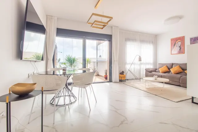 Apartamento 2 habitaciones 91m² en venta - Ciudad de las com - foto 2