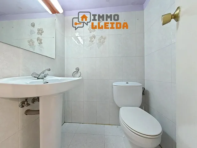 OPORTUNIDAD Local comercial en Balaguer — 9
