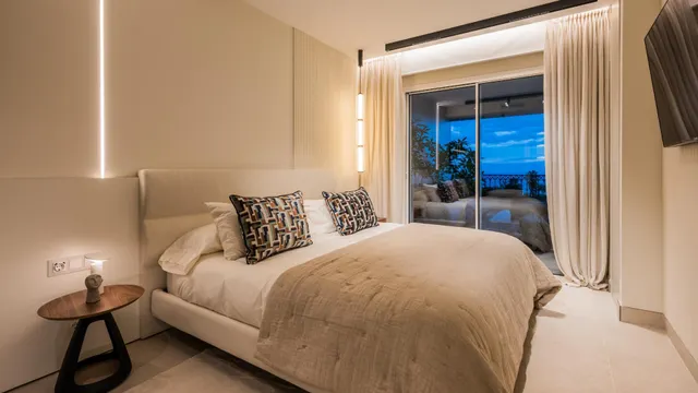 Apartamento de lujo reformado de 3 dormitorios y 2 baños con vistas al mar. Sierra Blanca — 32