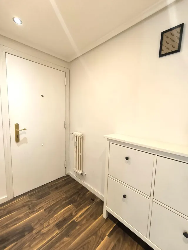 Vivienda 94 m2 reformada minimalista en venta en el centro de Oviedo — 16