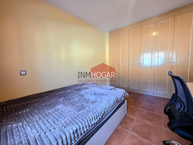 Chalet adosado en hervencias — 23