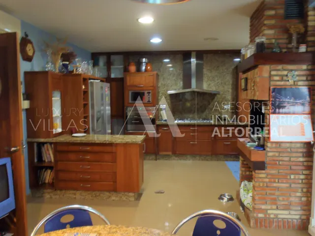 VILLA DE LUJO EN ALTORREAL — 14