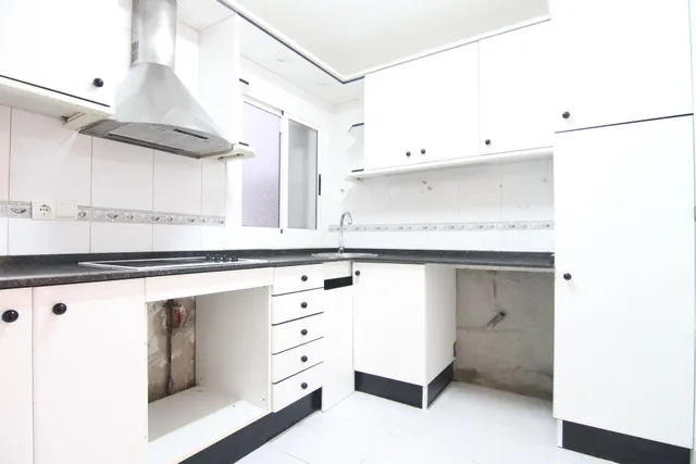 Fantástico piso de 3 habitaciones con ascensor, listo para entrar a vivir en la zona del estatut de Olesa de Montserrat — 10