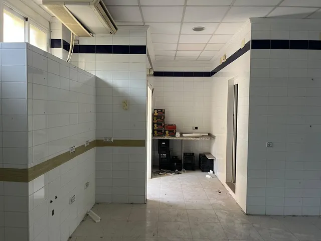 Local comercial 124 m2 en Huelva con alta visibilidad — 7