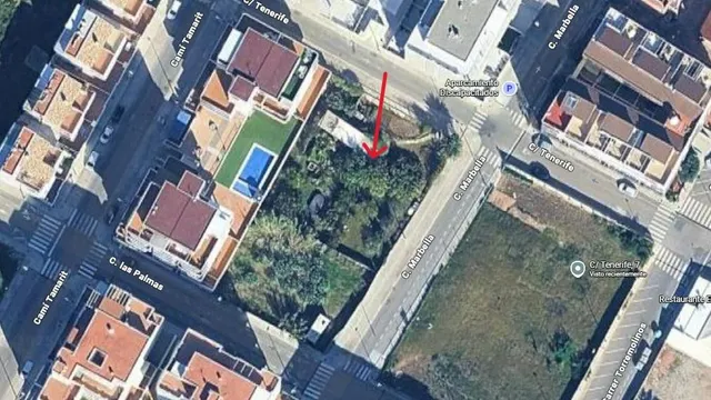 SOLAR URBANO JUNTO AL MEDITERRÁNEO – ¡OPORTUNIDAD ÚNICA! — 14