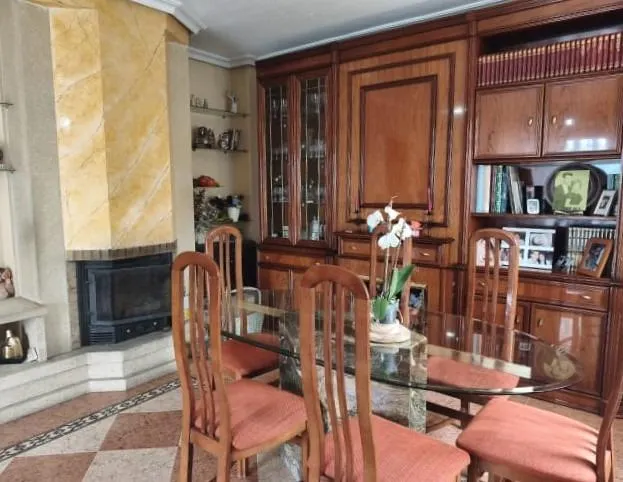 CHALET URBANO CON PISCINA PRIVADA, VISTAS AL MAR Y AMPLIAS ZONAS DEPORTIVAS — 34