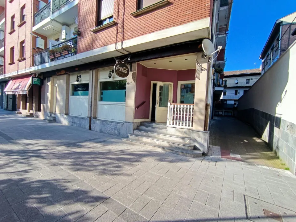 Venta local comercial en el centro de Zalla
