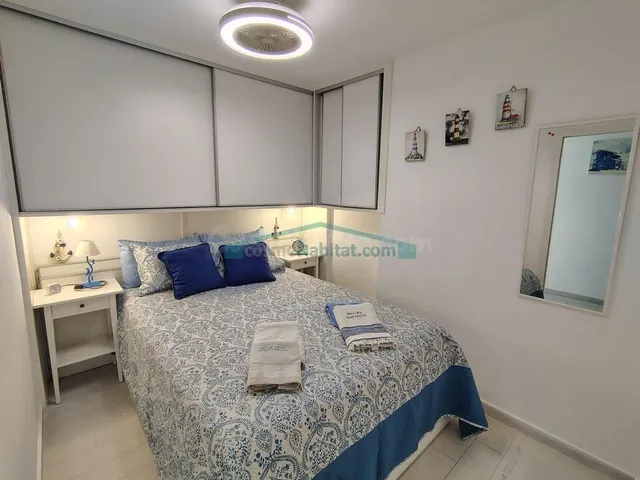 ¡Apartamento en planta alta con vistas al mar en Benidorm! - foto 2