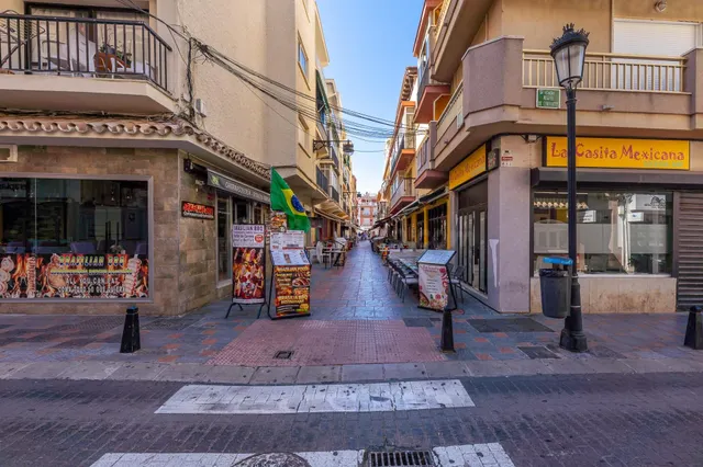 Piso con gran terraza de 29 m2 en segunda línea de playa – F - foto 3