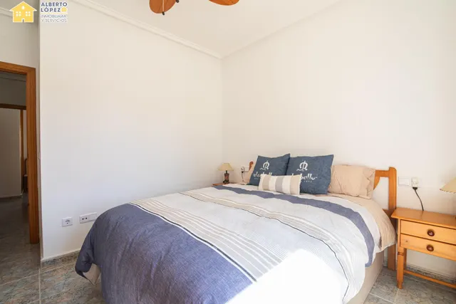 Bungalow en venta en urbanización Las Arenas 2, Arenales del Sol. — 21