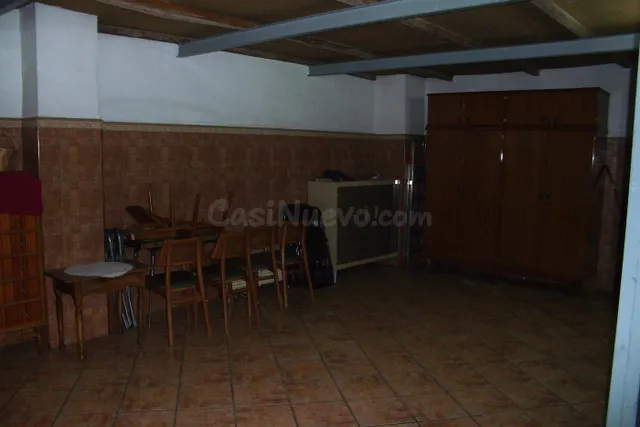 LOCAL COMERCIAL MUY CÉNTRICO EN LLIRIA. - foto 2