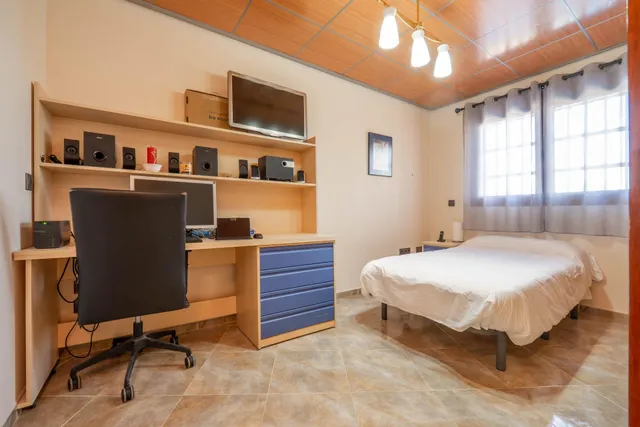 Espectacular Villa Unifamiliar Independiente con Máxima Privacidad y Autonomía en Cortijo del Aire — 32