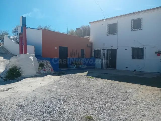 combinación de finca y casa cueva en Baza