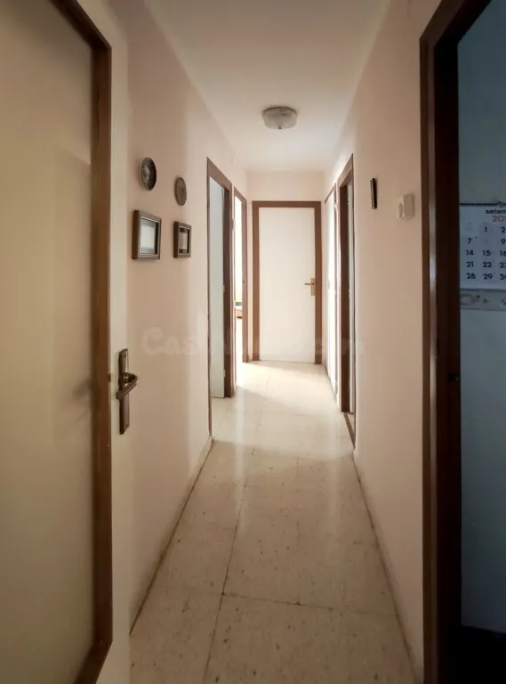 ? Amplio piso de 3 dormitorios con parking — 22