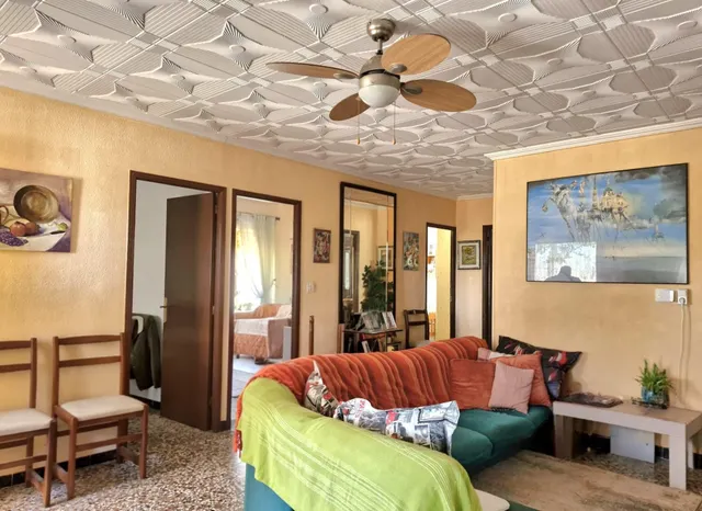 CASA CON TERRENO EN HONDON DE LAS NIEVES — 11