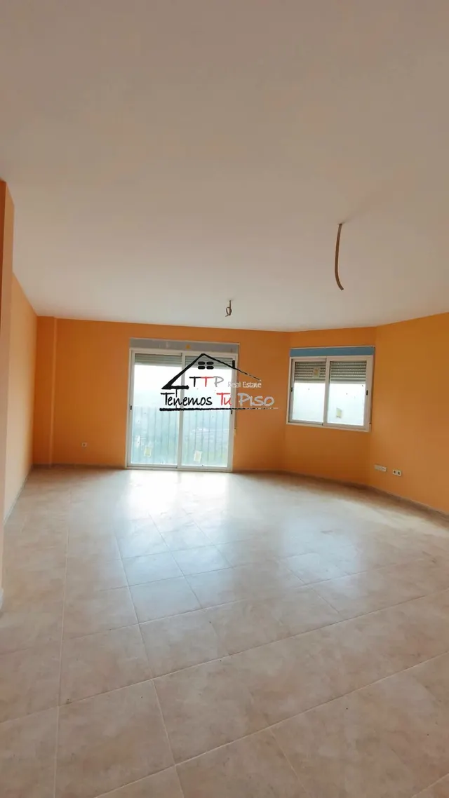 ÁTICO-DÚPLEX A ESTRENAR. 4 DORMITORIOS. 3 BAÑOS. TERRAZA DE 35M. COCHERA INCLUIDA — 24