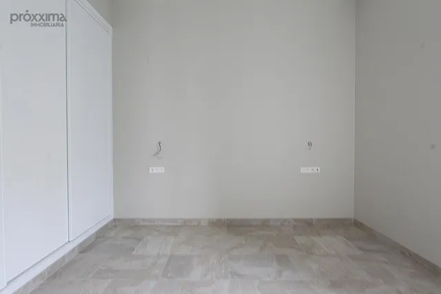 Espléndido Piso Seminuevo en Altozano - Pagés del Corro por €1500 — 9