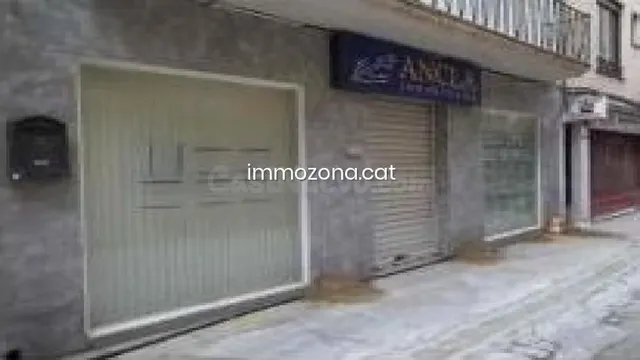 LOCAL OCUPADO EN COPROPIEDAD DE 53 M2 EN C/ EMILI MARTINEZ P - foto 2