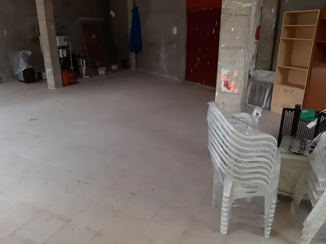 Urbis ofrece local a la venta en Villamayor, Salamanca. — 7