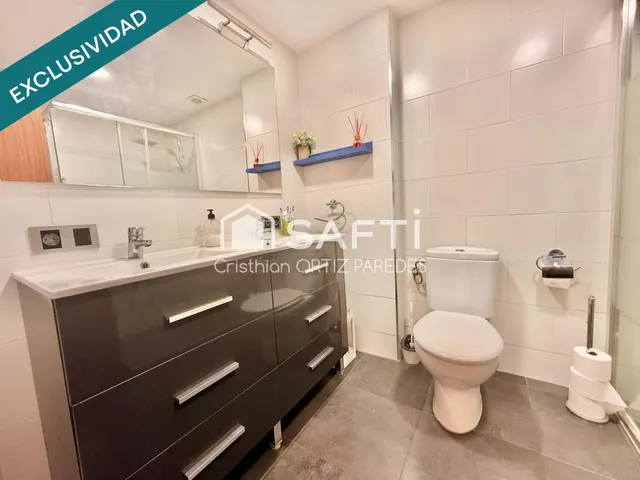 Se vende piso en primera línea con piscina — 14