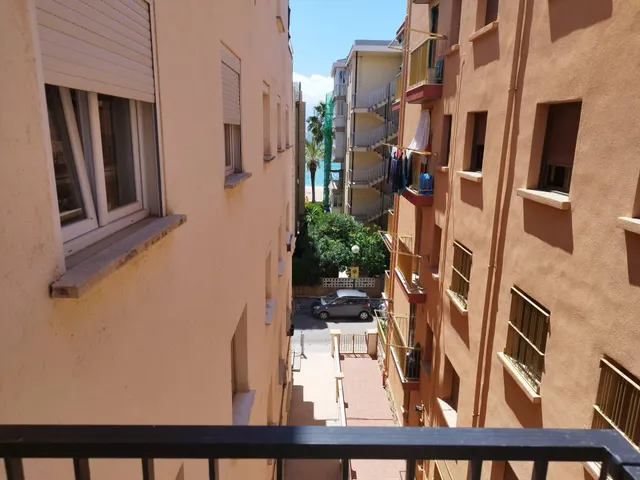 PISO EN SALOU 2 LINEA DE MAR — 12
