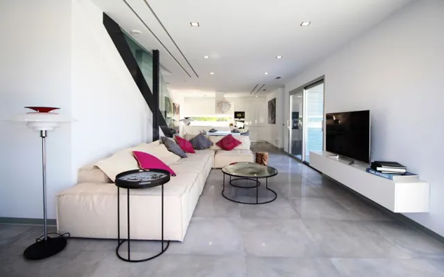 OBRA NUEVA - foto 2