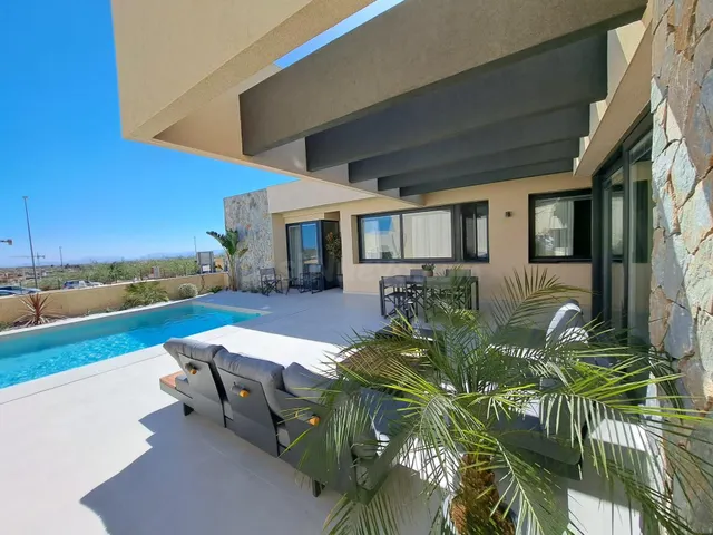 Villa de nueva construcción de 3 dormitorios y 2 baños - foto 3