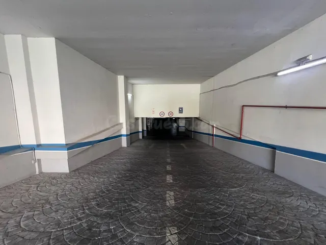 ¡Oportunidad! Amplia plaza de garaje en zona Quirón, Córdoba - foto 2