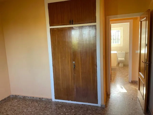 Casa con parcela en Los Balcones, Torrevieja. 5 dormitorios, 2 baños — 38