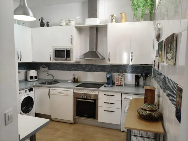Se vende piso en cadiz , zona centro - mercado — 7