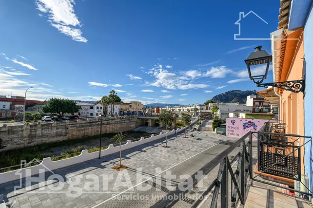 Amplio exterior y luminoso con terraza — 19